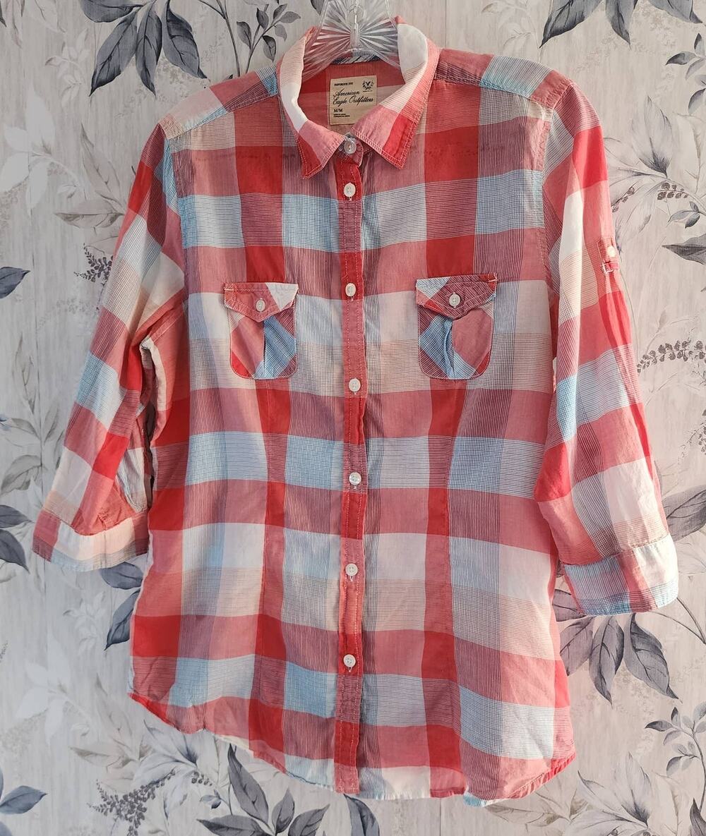 American Eagle Outfitters Favorite Fit Plaid Button Down Size Medium